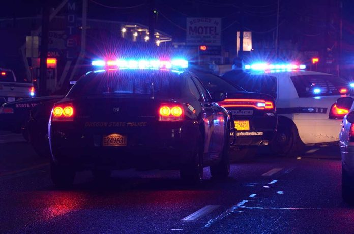 Swarm of Motorcycles Surround Car in Harlem, Beat and Rob Occupants