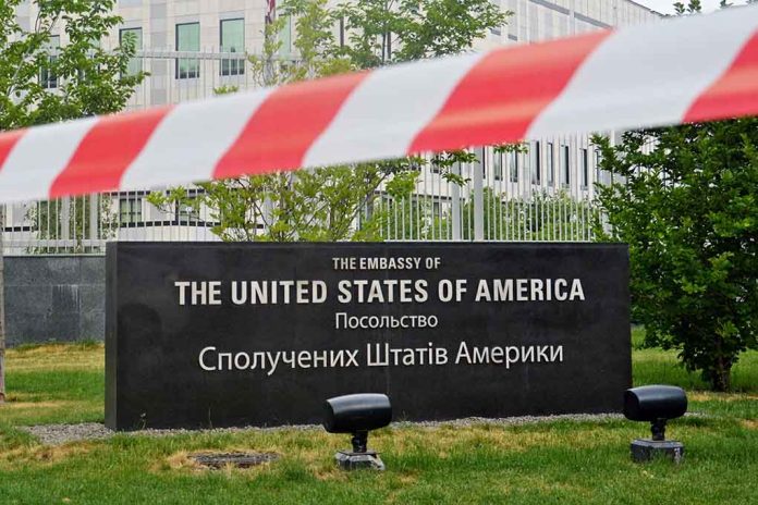 US Embassy Tells Americans To Flee US Embassy Tells Americans To Flee