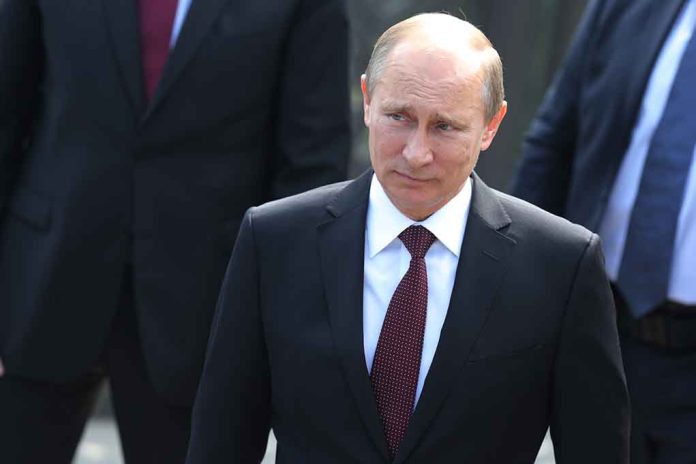 Putin Bows To China's President
