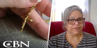 Teacher on Leave for Refusing to Remove Crucifix Speaks Out