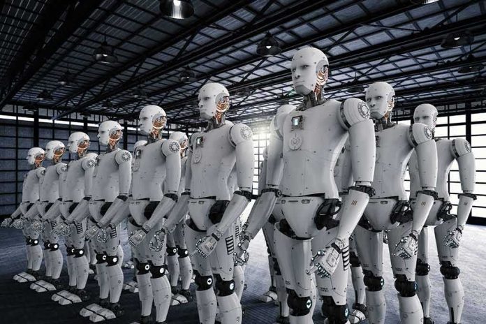 shutterstock_701551069 Rows of humanoid robots standing in a warehouse